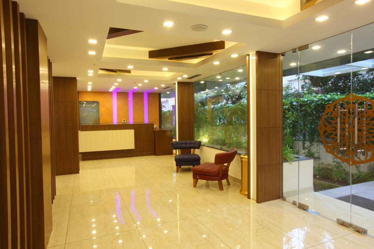 Sidra Pristine Hotel&Portico Halls Kochi Exterior foto