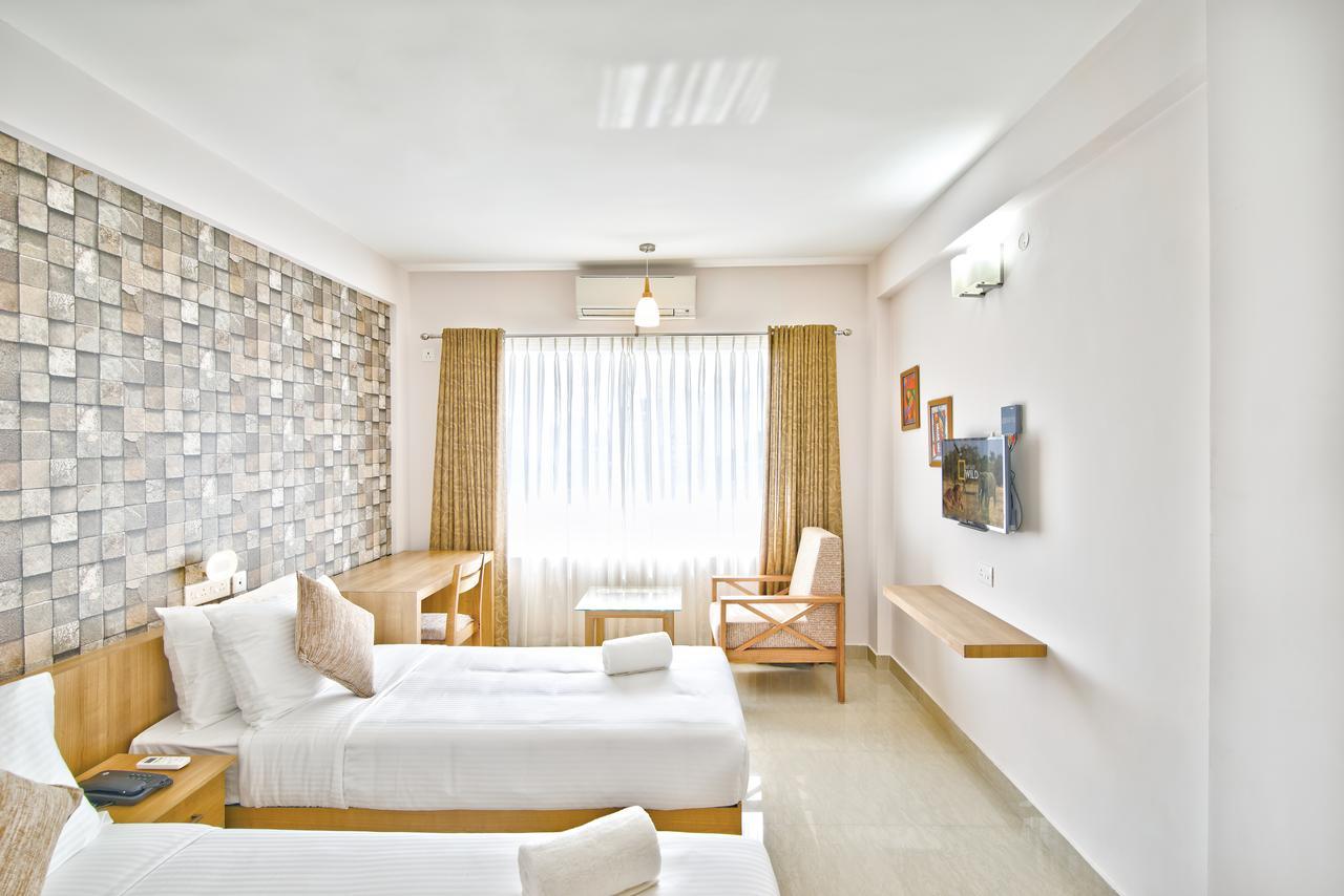 Sidra Pristine Hotel&Portico Halls Kochi Exterior foto