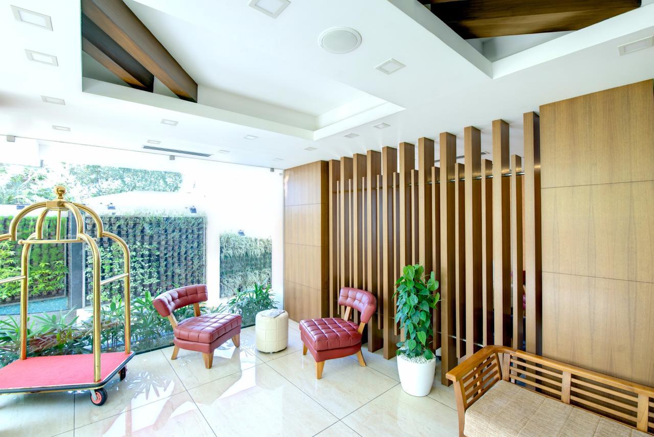Sidra Pristine Hotel&Portico Halls Kochi Exterior foto